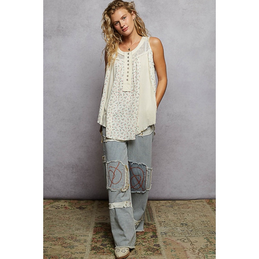 POL Natural Cream Floral Sleeveless A Line Top with Button Neck - Picture 4 of 5